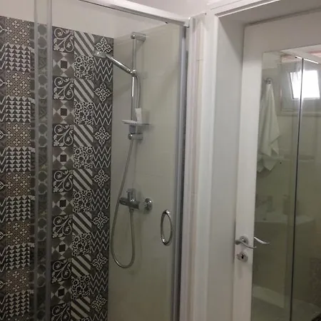 Gino's House לינה וארוחת בוקר
